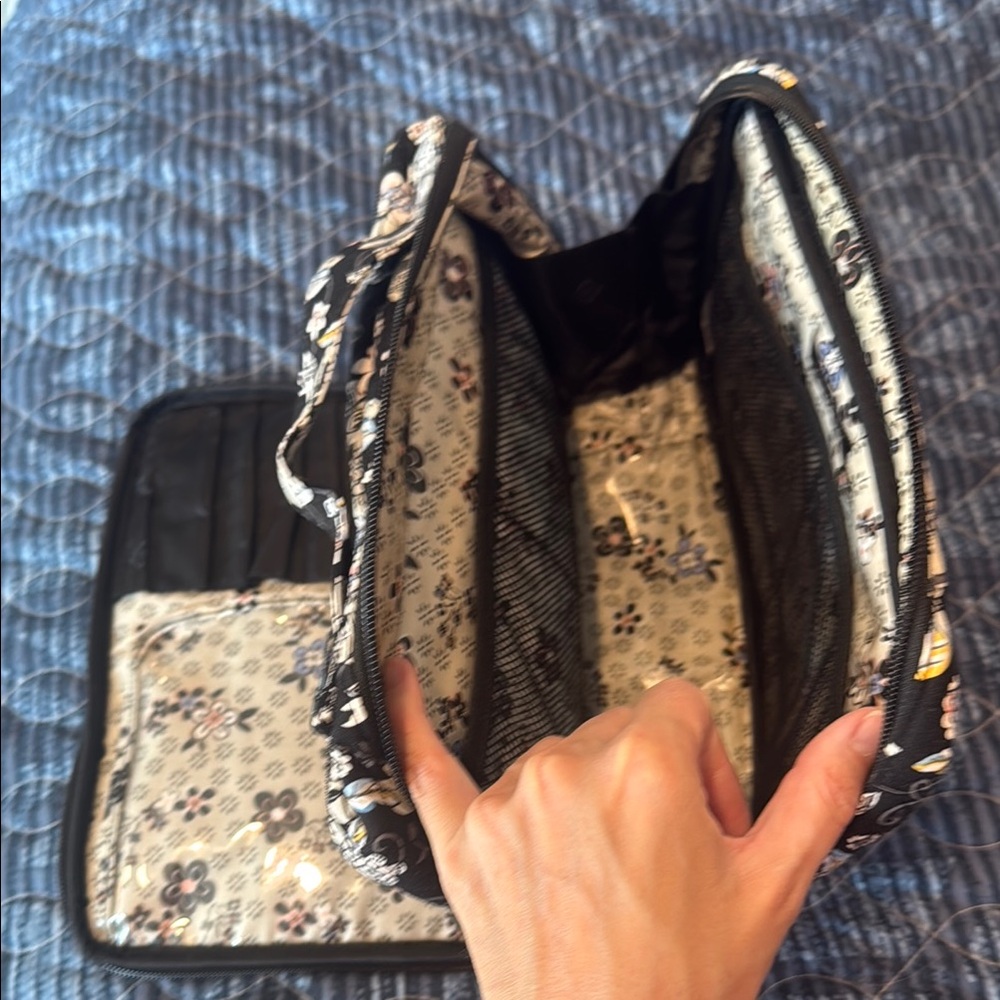 Floral Black and White/ Pastel Makeup Case - Holland Garden - Picture 8 of 12